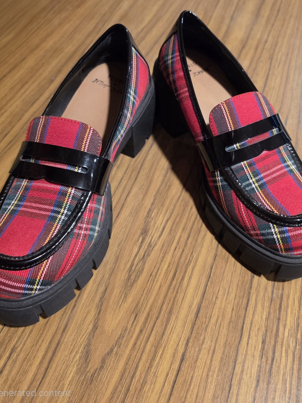 NWOT Betsey Johnson for TORRID Plaid Loafers 8.5 WW